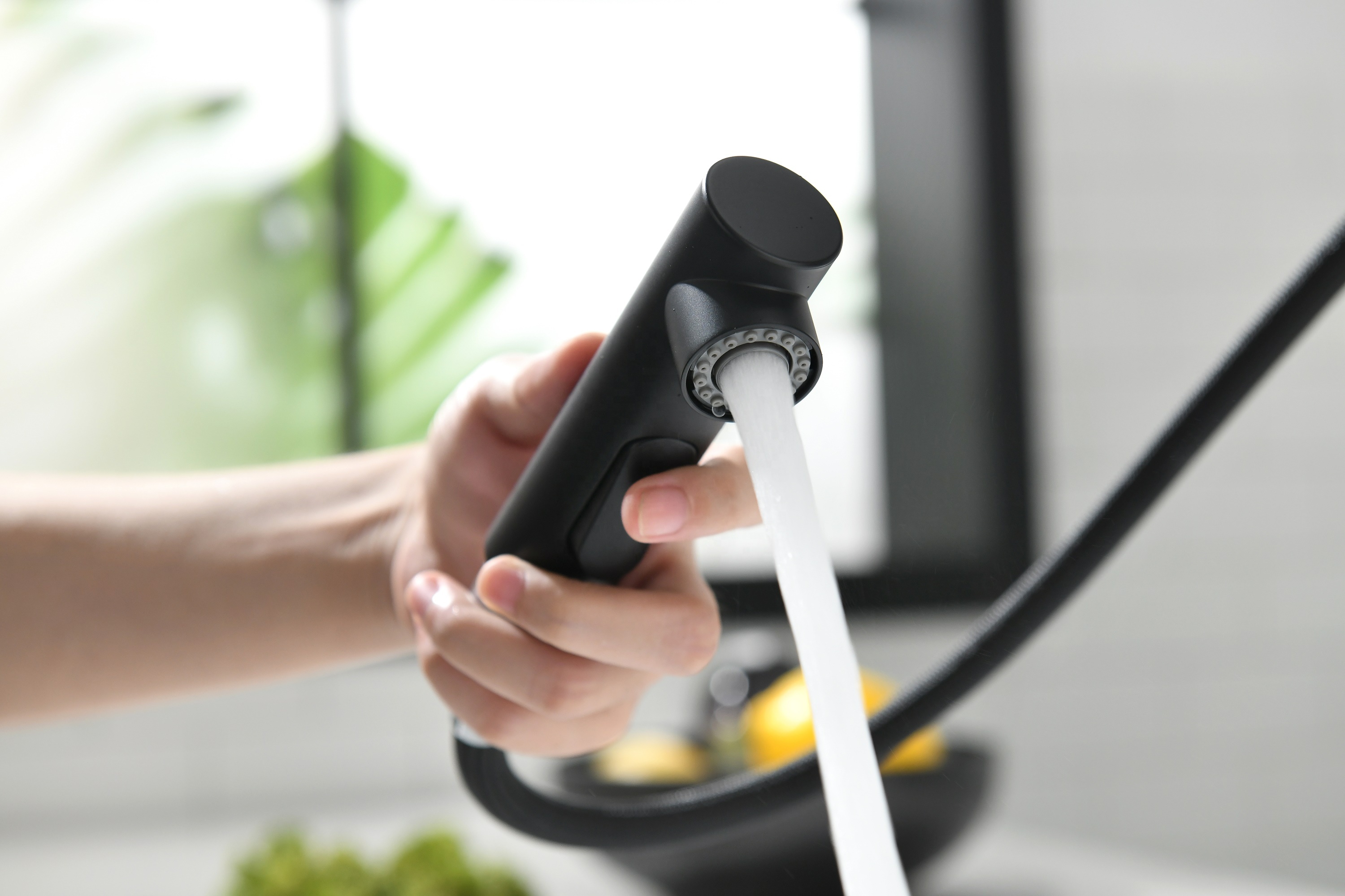 Pia de cozinha moderna com torneira purificador de torneira de cozinha removível em preto fosco